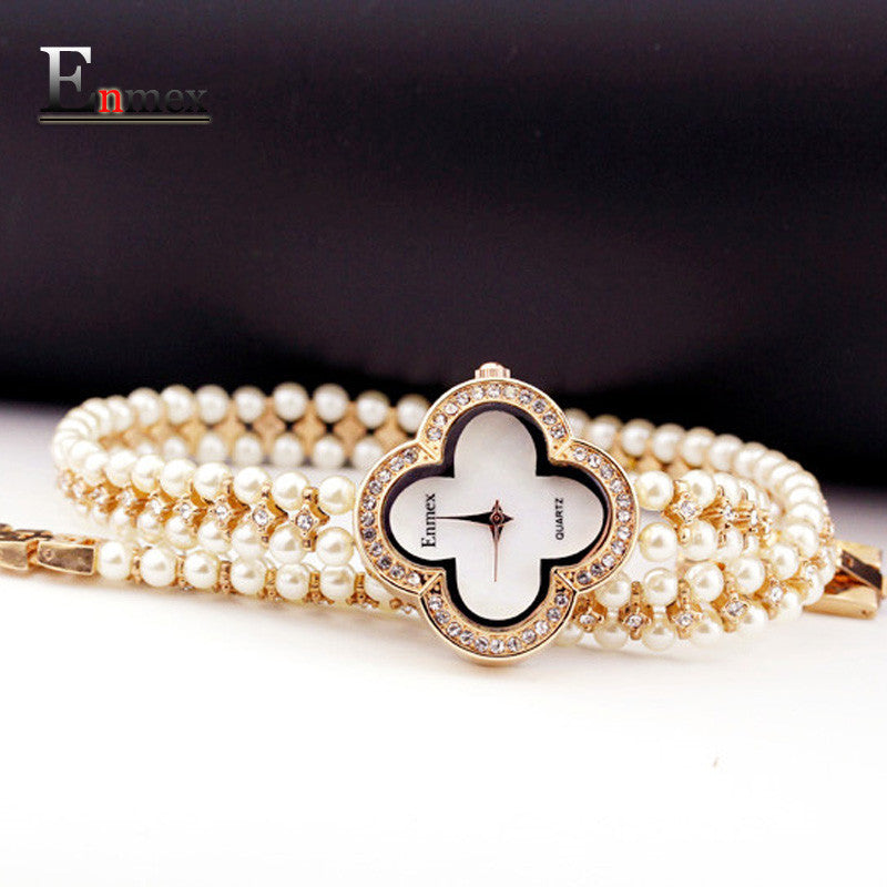 2016 festival Memorial Day gift Enmex women Pearl chain wristwatch gorgeous Clover lucky elegance lady watches